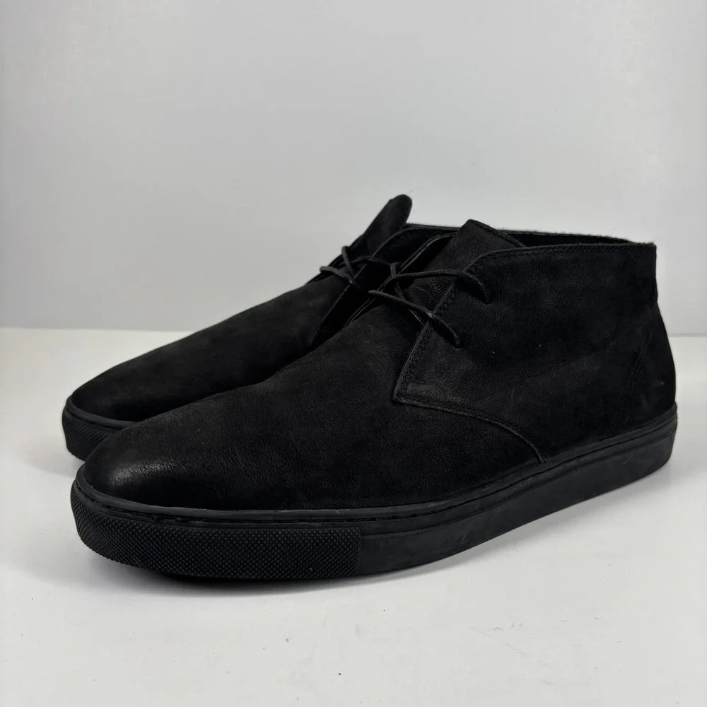 Banana Republic Men's US 9.5M Black Leather Shearling-Lined Comfort Chukka Boots